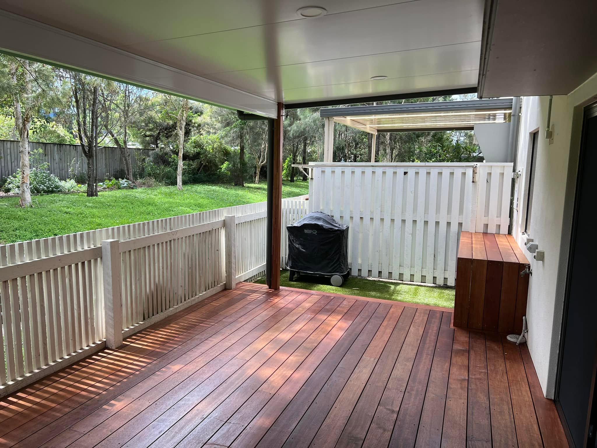 A back deck built around the BBQ detail