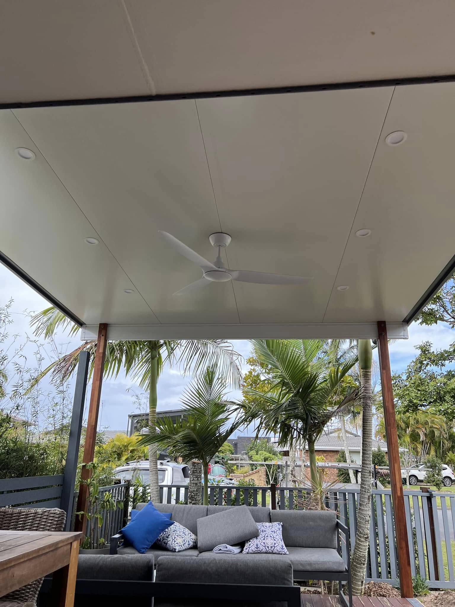 A patio that turned the yard into a room detail
